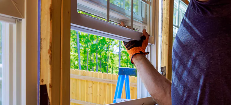 >Bay Window Curtain Rail Track in Haines City, FL